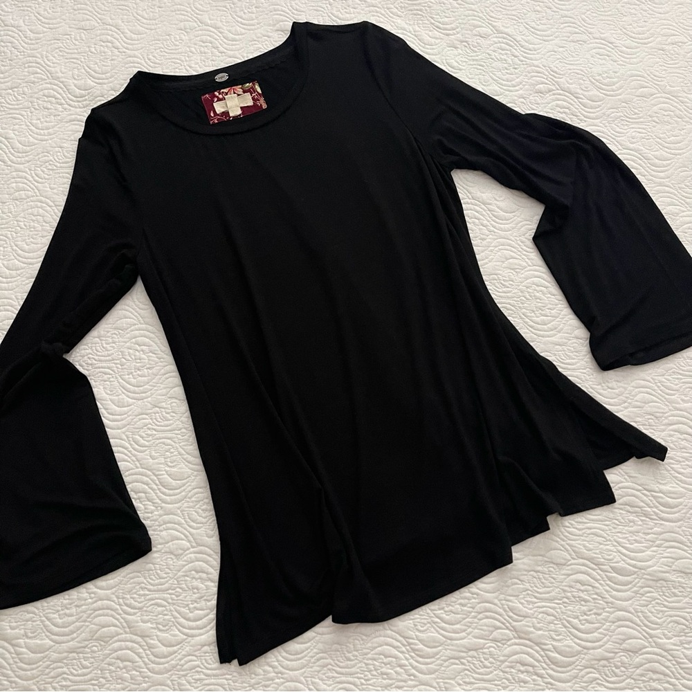 CUPIO Top Scoop Neck Long Bell Sleeve Size Large - Picture 4 of 13